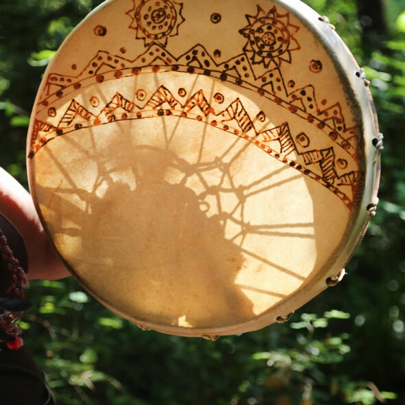 medecine danse tambour ombre et lumière